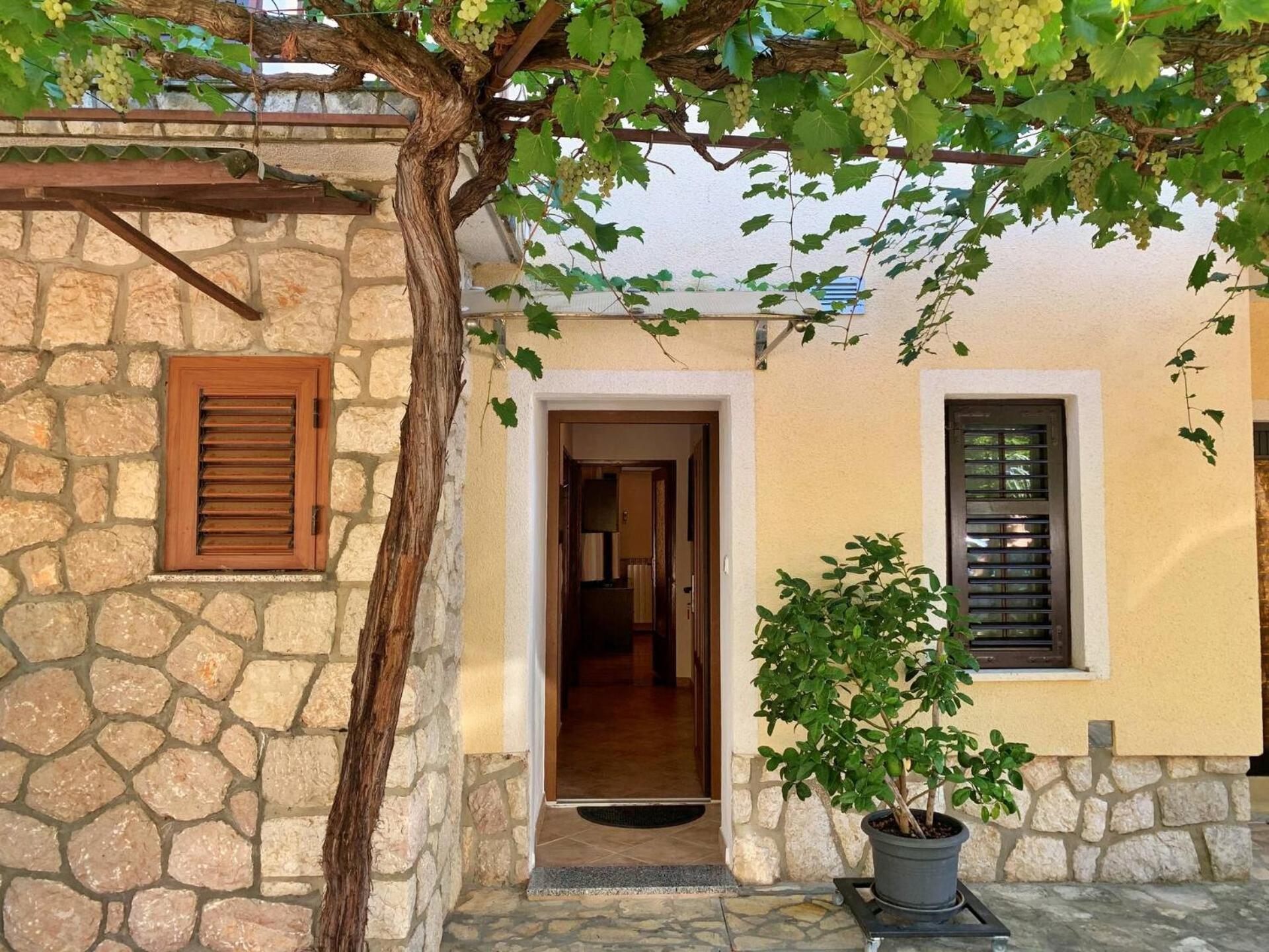 Apartments Santic Čižići Eksteriør bilde